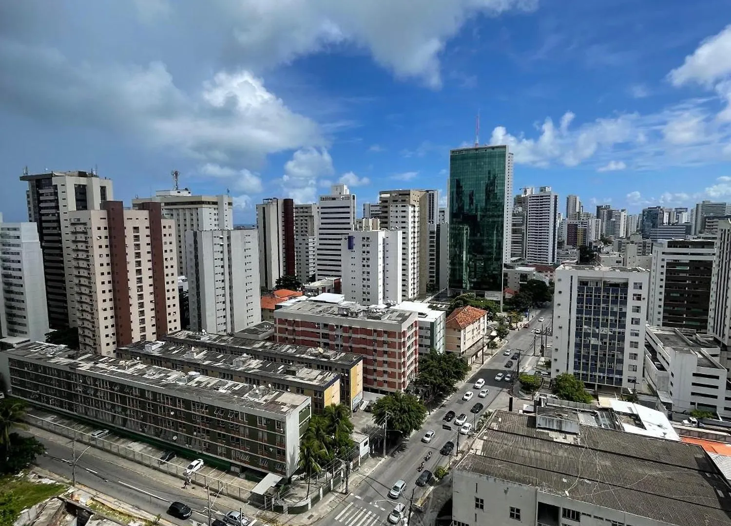 Flat Beach Class Conselheiro Aguiar Recife 0*,  Brazil
